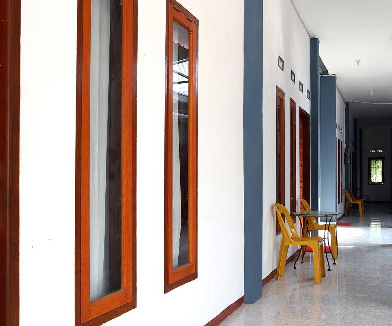 Reddoorz Syariah At Penginapan Eby Padang Exterior foto