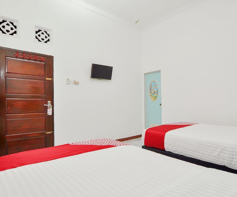 Reddoorz Syariah At Penginapan Eby Padang Exterior foto