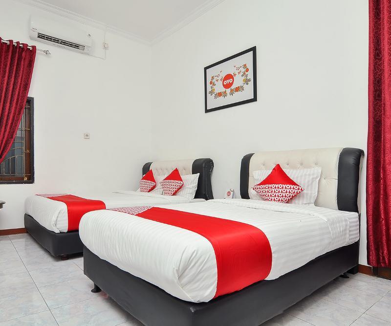 Reddoorz Syariah At Penginapan Eby Padang Exterior foto